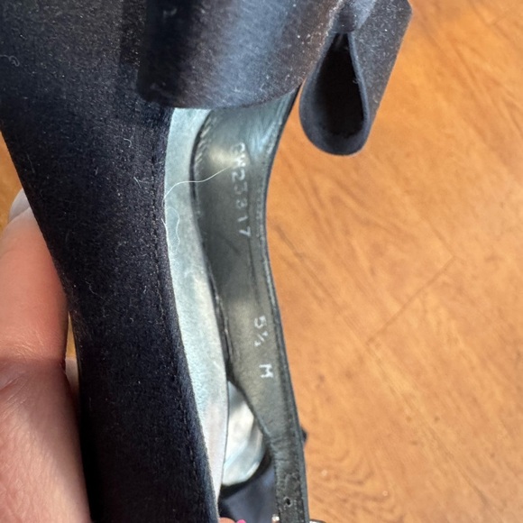 Stuart Weitzman Black Bow Slingback Heels - Picture 8 of 8